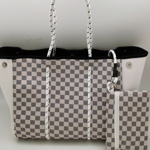 Giavanna Neoprene Tote Bag~Checkered Cream